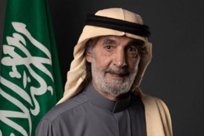 وفاة المفكر والممثل والمخرج المسرحي السعودي علي الهويريني