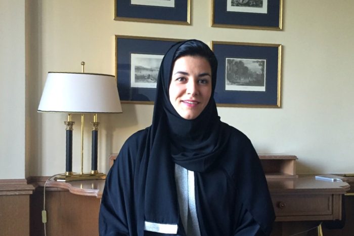 الدكتورة سمية السليمان الرئيسة التنفيذية لهيئة فنون العمارة والتصميم 