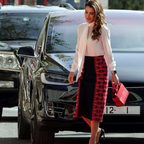 الملكة رانيا تفاجئنا مجدداً وترتدي من توقيع مصممة لبنانية مبدعة فمن هي؟