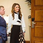 بالصور: حيل ذكية تعتمدها الملكة رانيا لاخفاء فارق الطول بينها وبين زوجها!